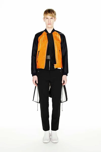 Look 10